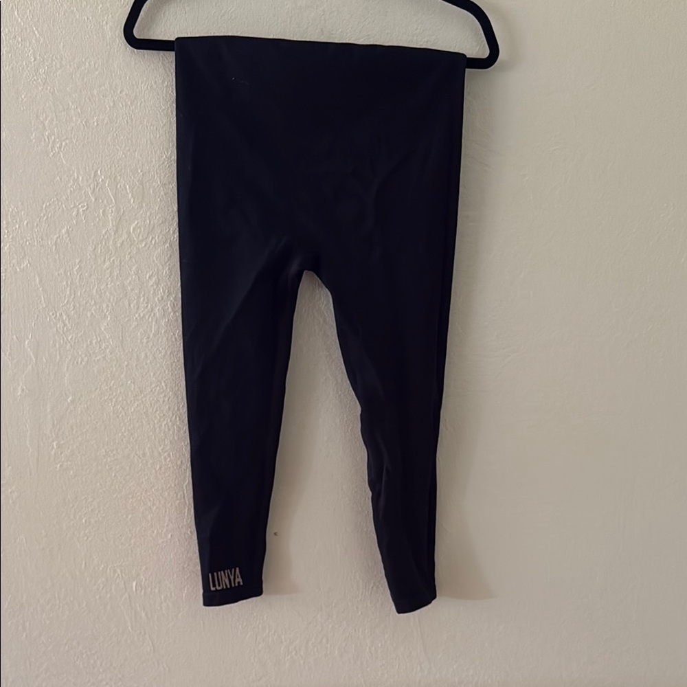 Lunya Black Leggings Sleek Stretchy Full-Length